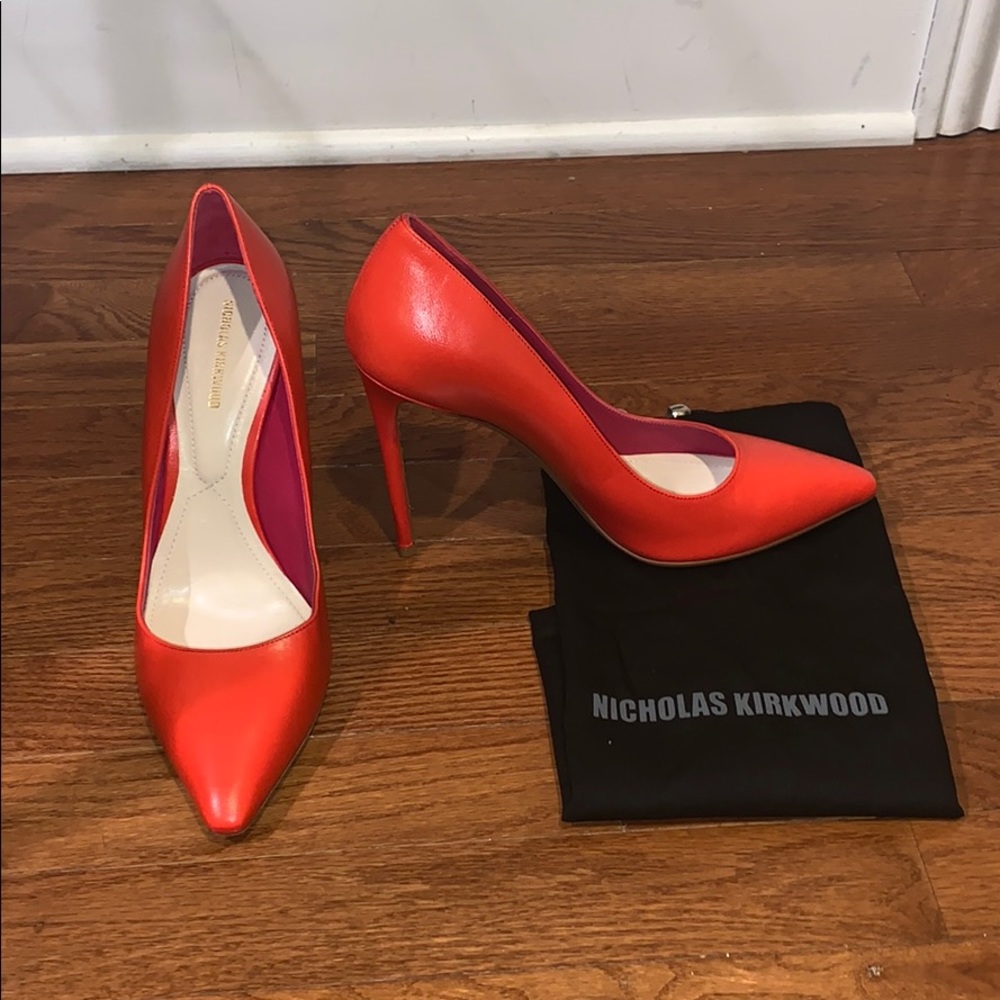 Nicholas Kirkwood classic leather pump- size 40
